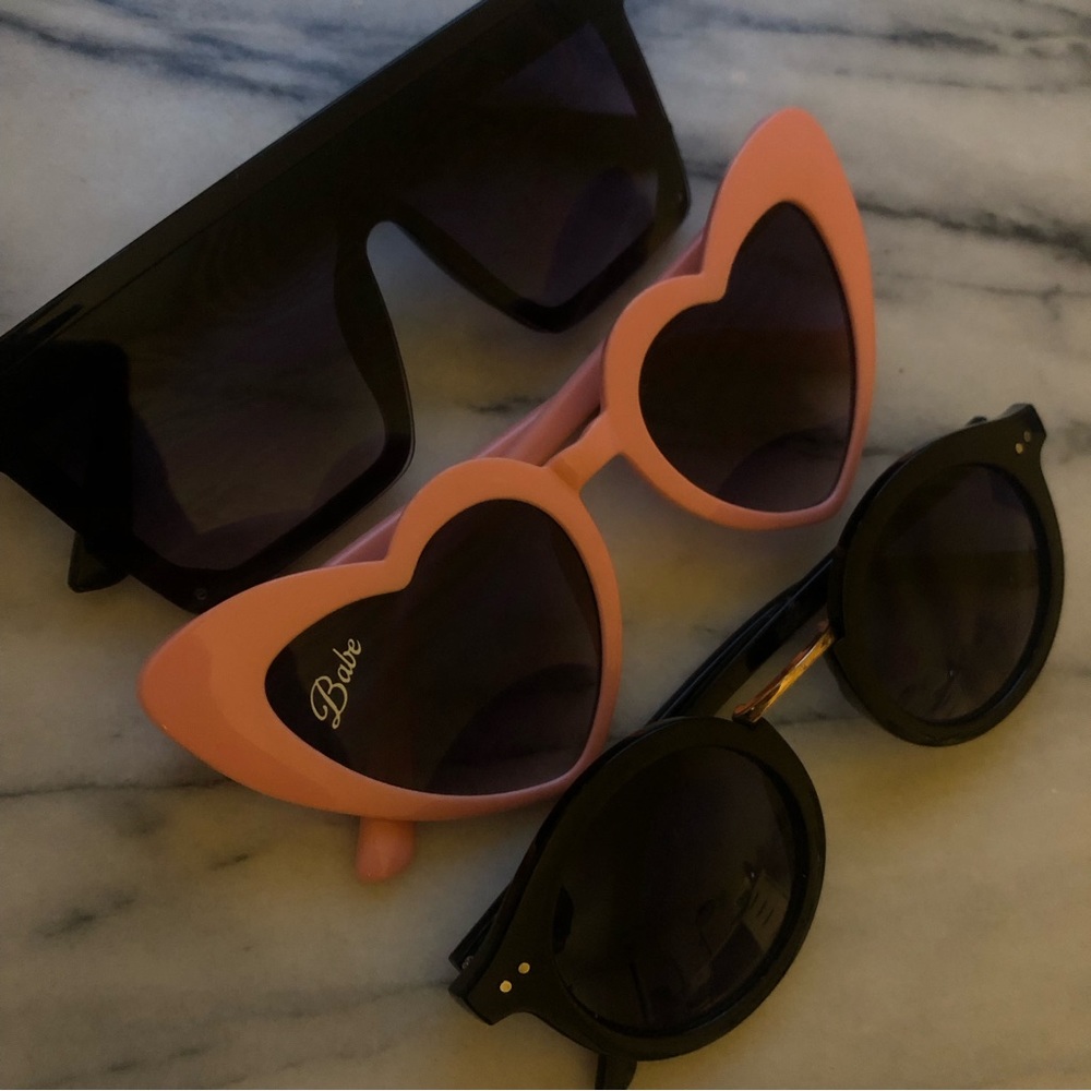Sunglasses bundle - Picture 2 of 2